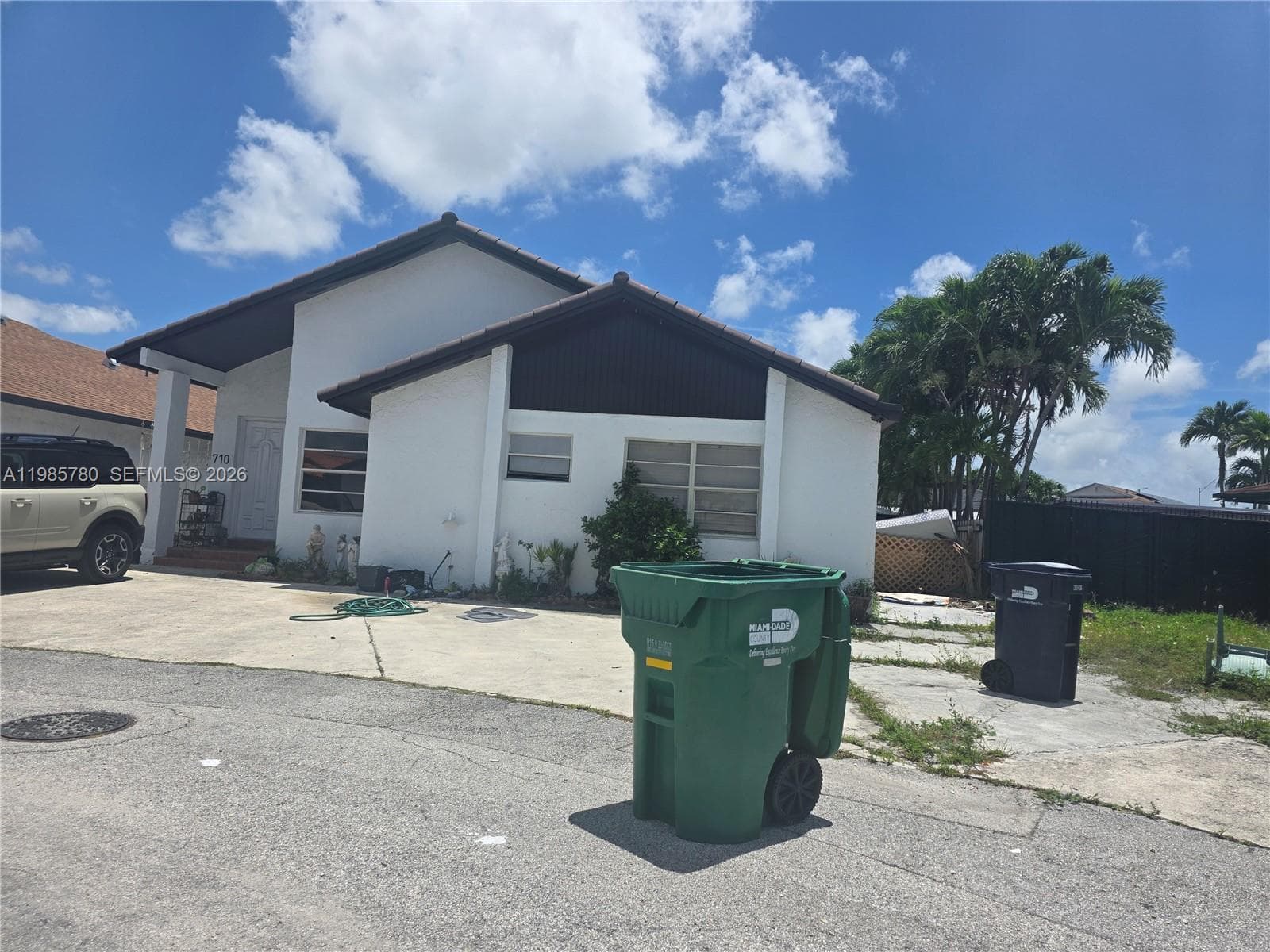 710 SW 99th Ct Cir, Miami FL 33174