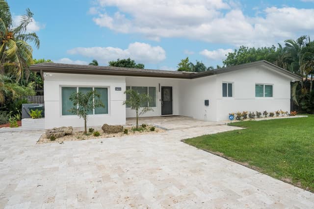 4760 NE 17th Avenue, Oakland Park FL 33334 - Oakland Park, FL - Photo 3