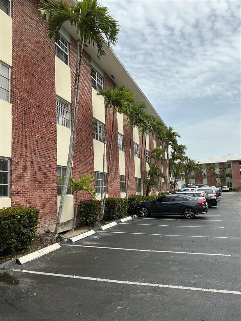 2424 SE 17th Cswy # 111B, Fort Lauderdale FL 33316