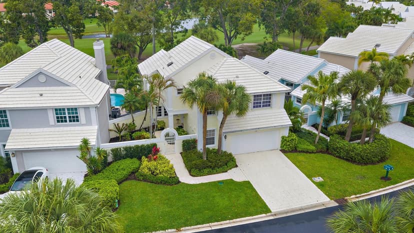 18 Windsor Lane, Palm Beach Gardens FL 33418