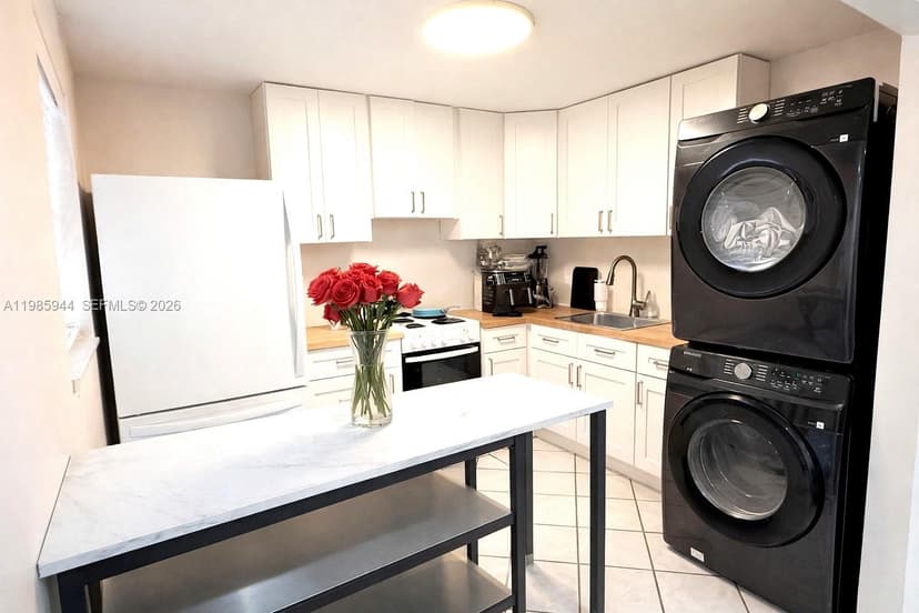 7830 NW 33rd St # 308, Davie FL 33024