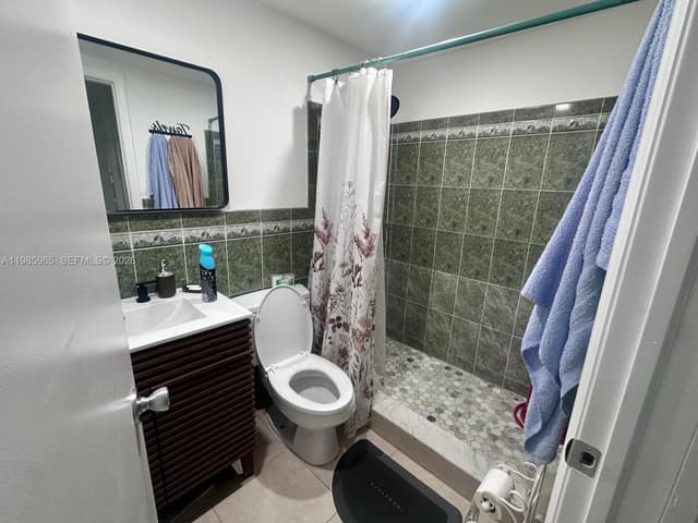 2385 NW 11th St # B16, Miami FL 33125 - Miami, FL - Photo 7