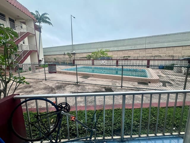 2385 NW 11th St # B16, Miami FL 33125 - Miami, FL - Photo 5