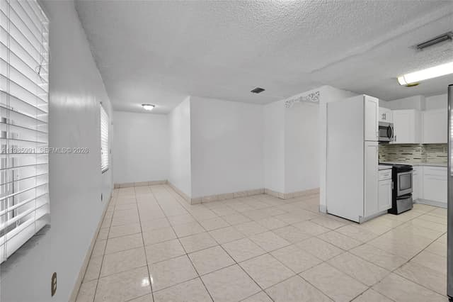 210 E 59th St, Hialeah FL 33013 - Hialeah, FL - Photo 6