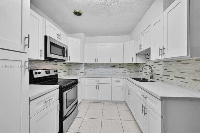 210 E 59th St, Hialeah FL 33013 - Hialeah, FL - Photo 7