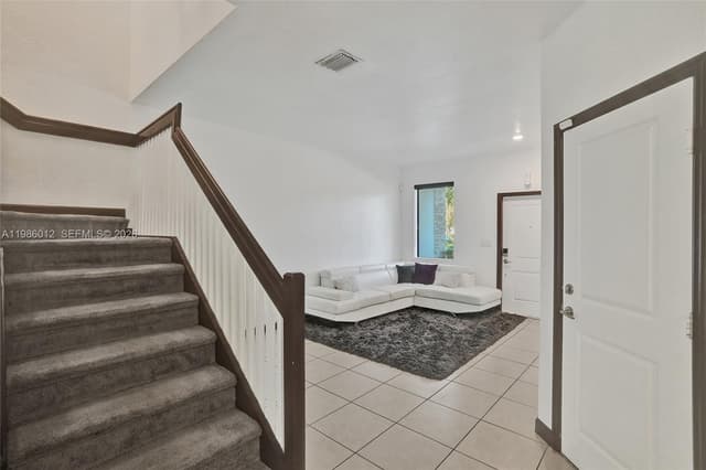 408 NE 212th Ter, Miami FL 33179 - Miami, FL - Photo 6
