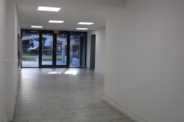 6055 W 19th Ave # 417, Hialeah FL 33012 - Hialeah, FL - Photo 7