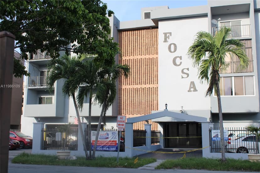 6055 W 19th Ave # 417, Hialeah FL 33012