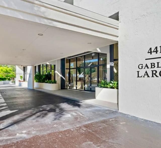 441 Valencia Ave # 803, Coral Gables FL 33134 - Coral Gables, FL - Photo 2