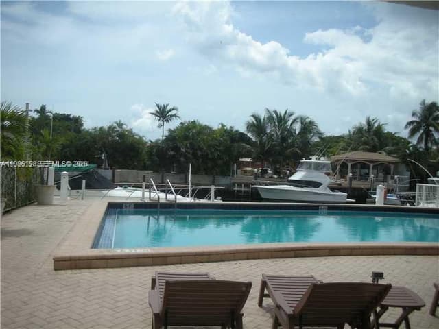 2000 NE 135th St # 1002, North Miami FL 33181 - North Miami, FL - Photo 2