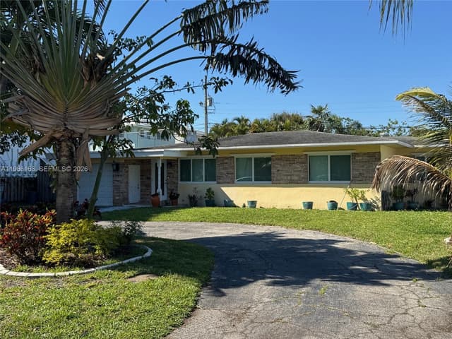 2355 SE 7th St, Pompano Beach FL 33062 - Pompano Beach, FL - Photo 2