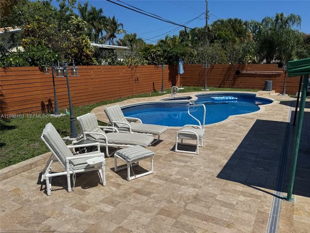 2355 SE 7th St, Pompano Beach FL 33062 - Pompano Beach, FL - Photo 6