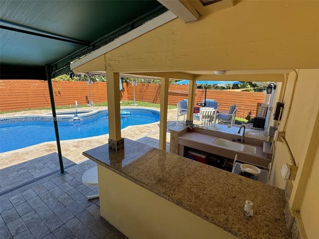 2355 SE 7th St, Pompano Beach FL 33062 - Pompano Beach, FL - Photo 7