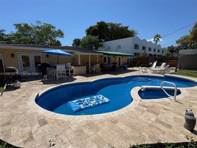 2355 SE 7th St, Pompano Beach FL 33062 - Pompano Beach, FL - Photo 4