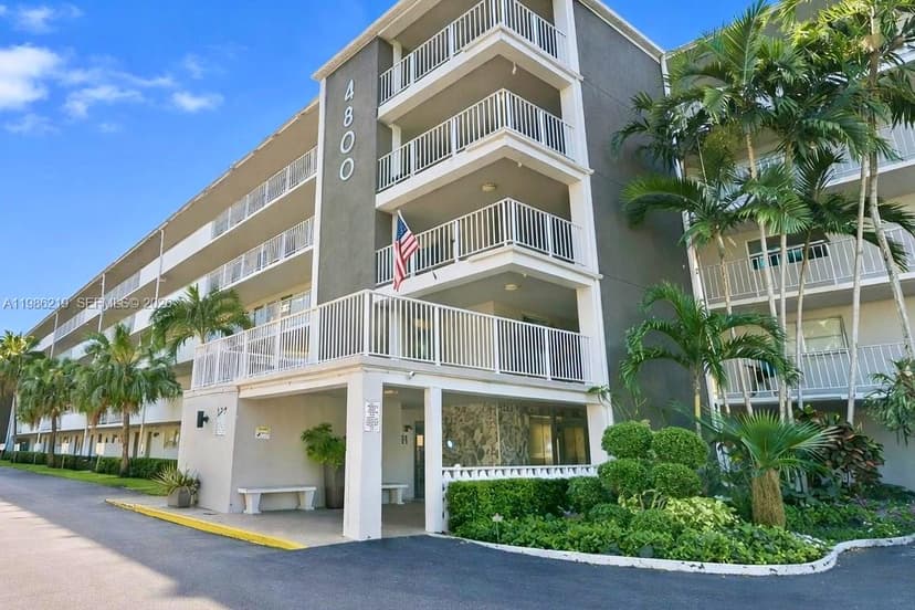 4800 Hillcrest Ln # 408, Hollywood FL 33021