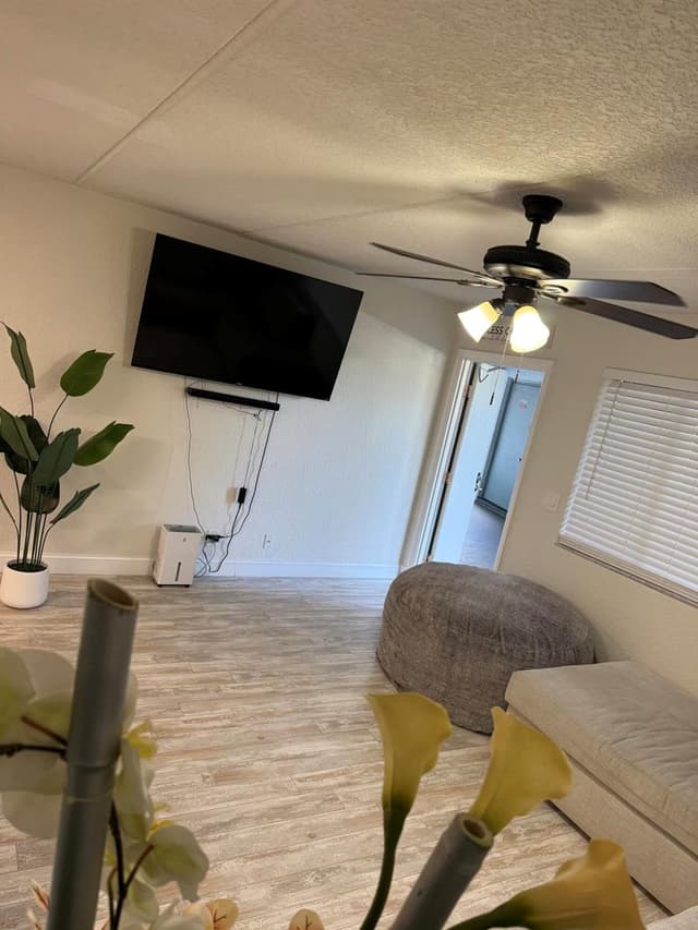 2000 Springdale Boulevard # 108, Palm Springs FL 33461 - Palm Springs, FL - Photo 4