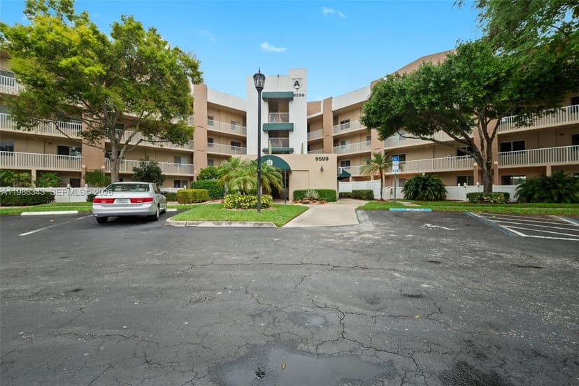 9599 Weldon Cir # A112, Tamarac FL 33321