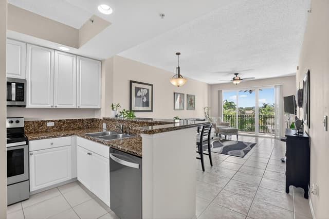 26 Royal Palm Way # 403, Boca Raton FL 33432 - Boca Raton, FL - Photo 6