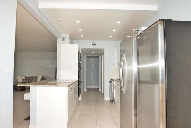 19355 Turnberry Way # 3d, Miami FL 33180 - Miami, FL - Photo 5