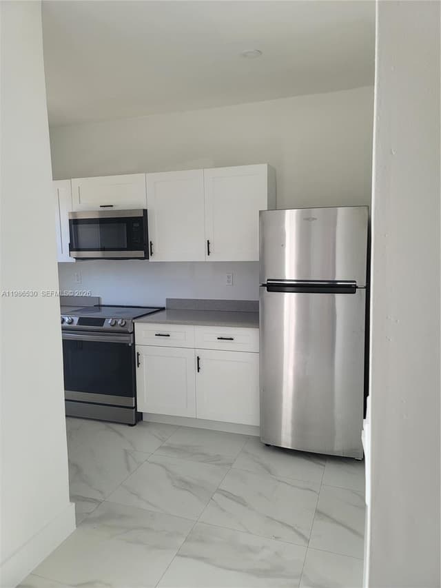1975 NW 24th Ct, Miami FL 33125 - Miami, FL - Photo 4