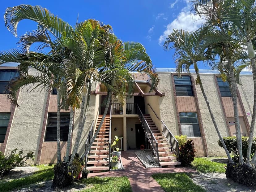 7460 NW 18th Street # 104, Margate FL 33063