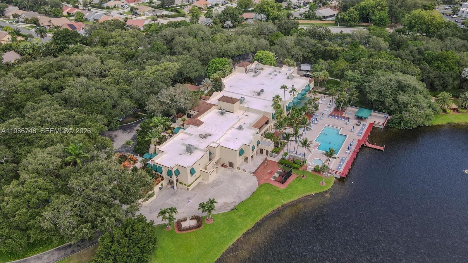 9461 Evergreen Pl # 305, Davie FL 33324