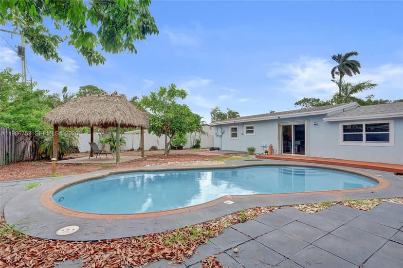 2281 SW 15th St, Fort Lauderdale FL 33312