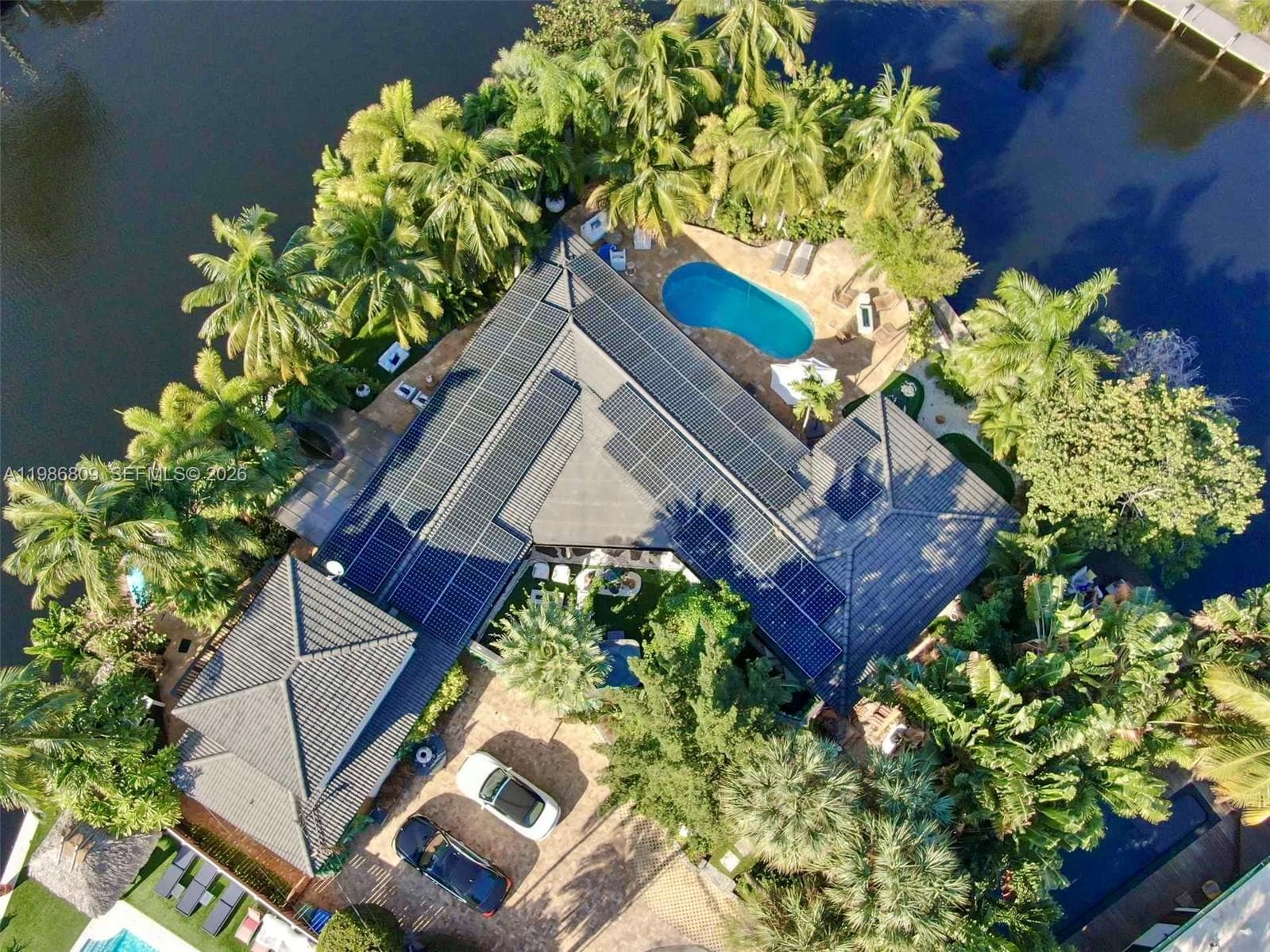 1675 Coral Gardens Dr, Wilton Manors FL 33334