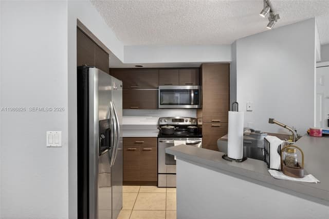 3400 N Pinewalk Dr N # 923, Margate FL 33063 - Margate, FL - Photo 7