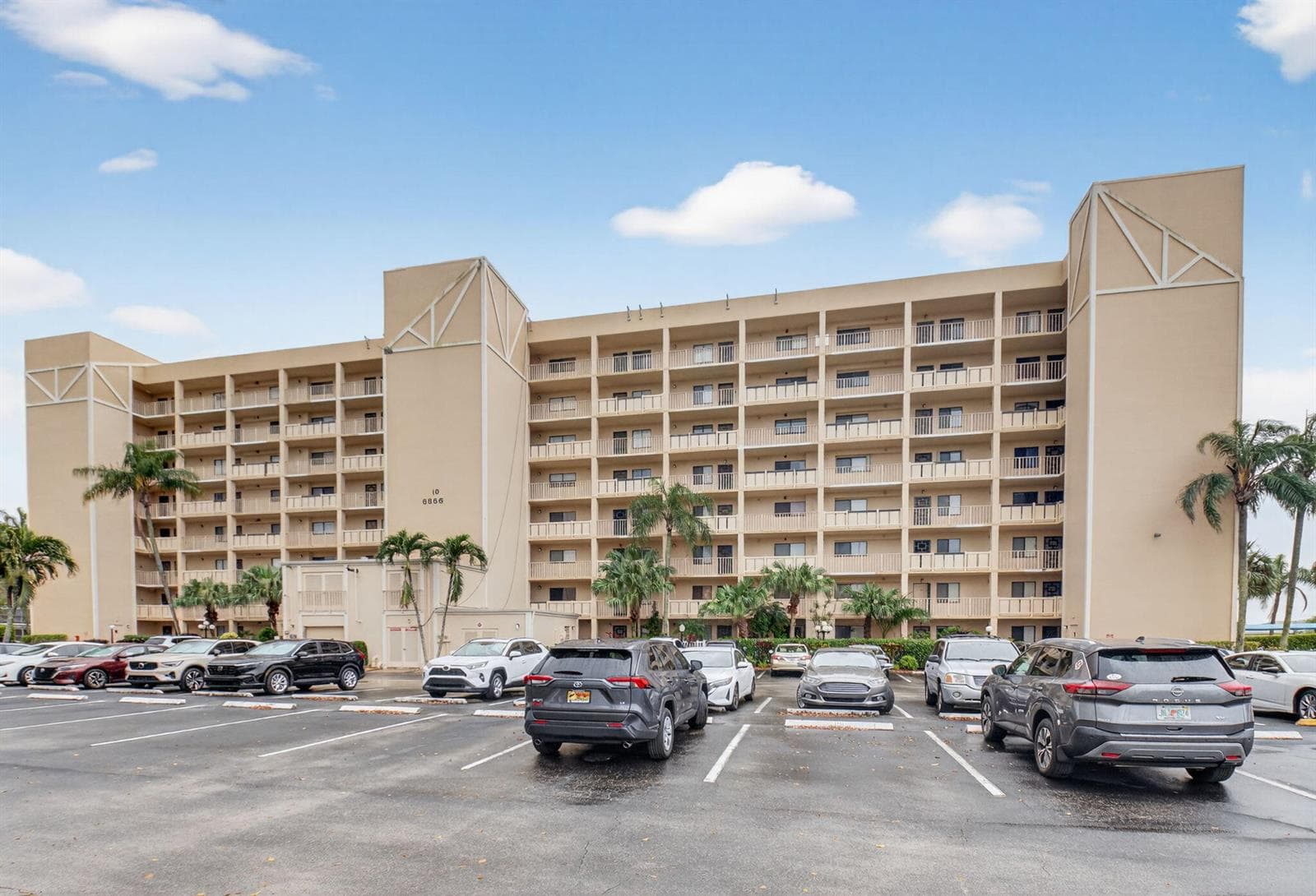 6866 Huntington Lane # 607, Delray Beach FL 33446 - Delray Beach, FL - Photo 1