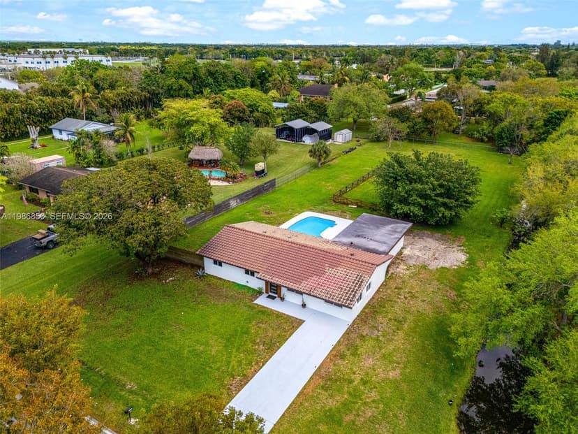 4830 SW 188th Ave, Southwest Ranches FL 33332