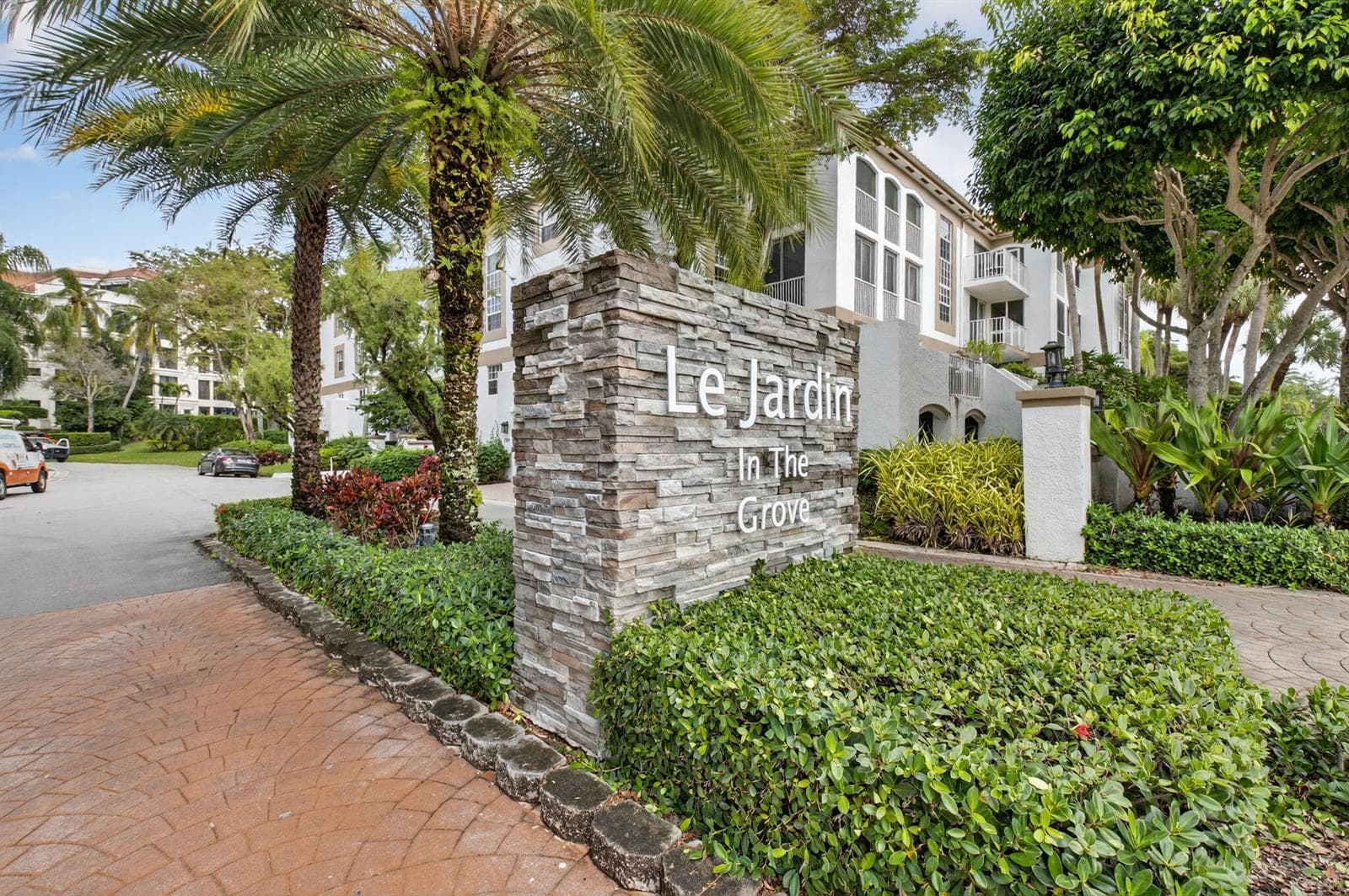 7369 Orangewood Lane # 307, Boca Raton FL 33433