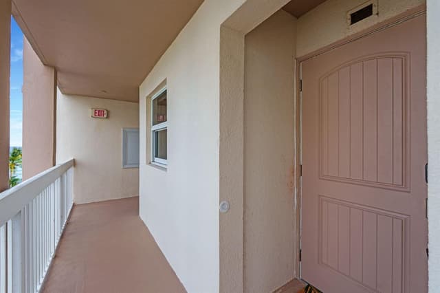 1069 Hillsboro Mile # 503, Hillsboro Beach FL 33062 - Hillsboro Beach, FL - Photo 2