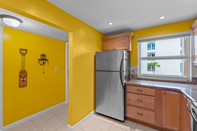 1069 Hillsboro Mile # 503, Hillsboro Beach FL 33062 - Hillsboro Beach, FL - Photo 6