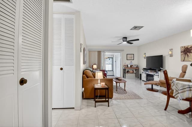 2758 Emory Drive E # B, West Palm Beach FL 33415 - West Palm Beach, FL - Photo 6