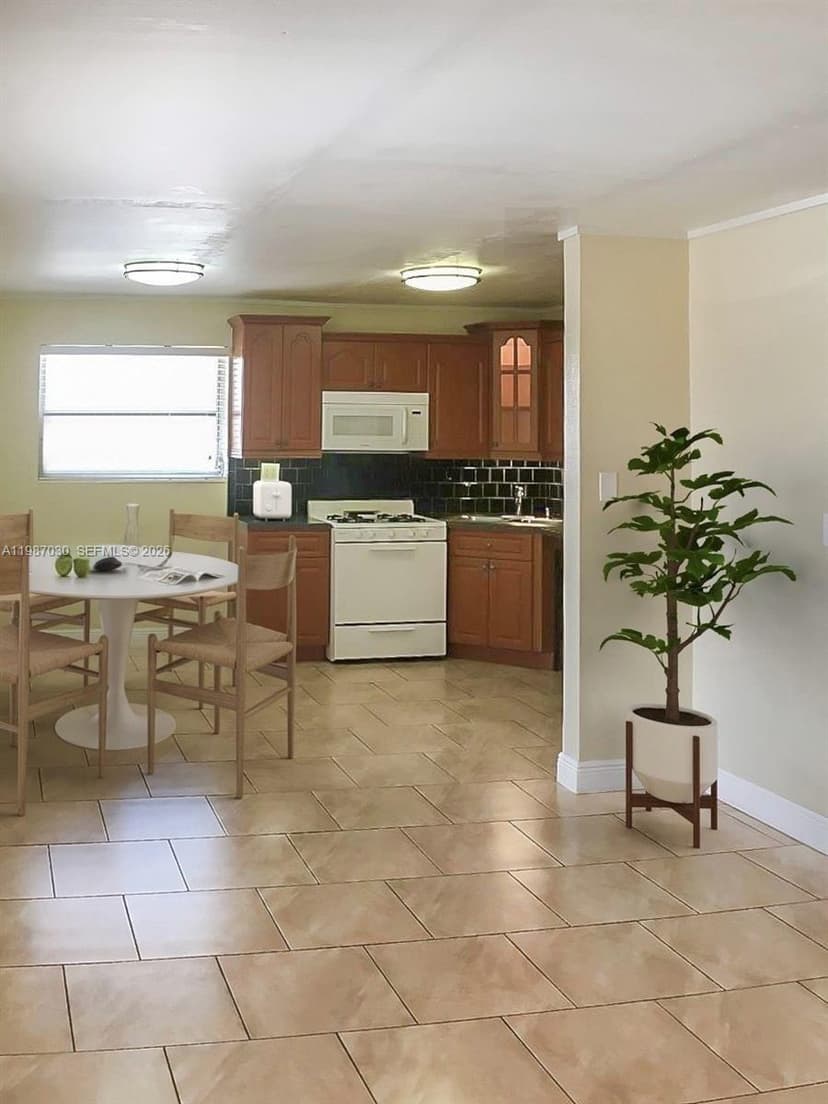 4250 SW 67th Ave # 32, Miami FL 33155