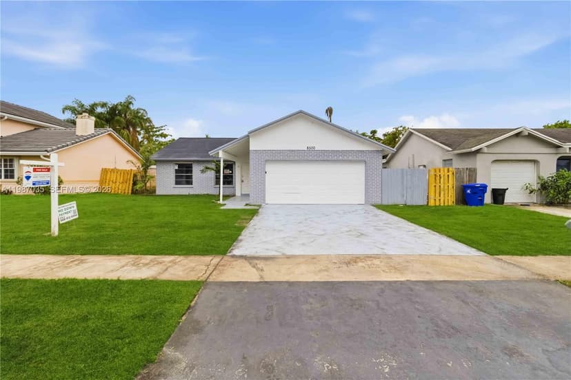 8500 SW 20th St, North Lauderdale FL 33068