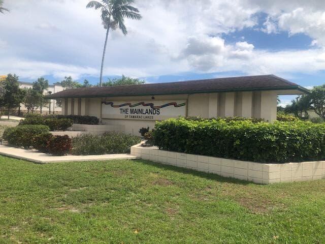 4504 NW 43rd Terrace, Tamarac FL 33319 - Tamarac, FL - Photo 1