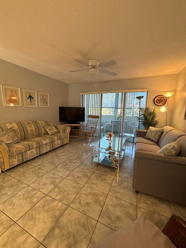 725 Lori Drive # 203, Palm Springs FL 33461 - Palm Springs, FL - Photo 4