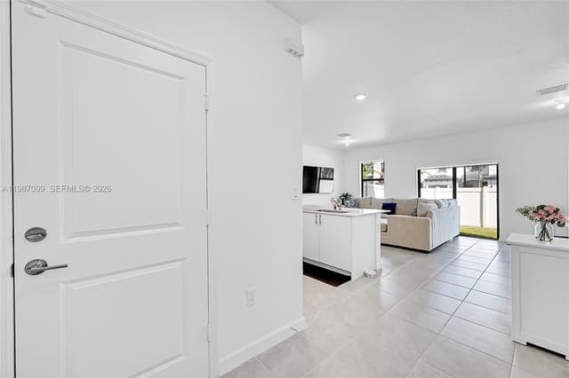 20357 NW 4th Path, Miami Gardens FL 33169 - Miami Gardens, FL - Photo 5