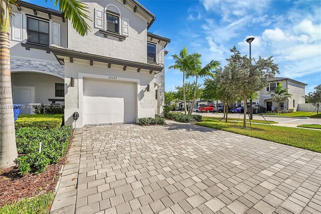20357 NW 4th Path, Miami Gardens FL 33169 - Miami Gardens, FL - Photo 4