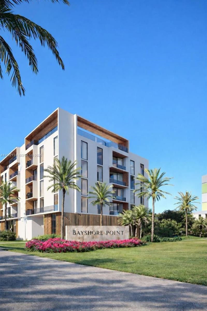 7860 NE Bayshore Ct # 2D, Miami FL 33138