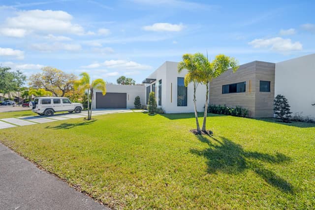 1000 SW 93rd Avenue, Plantation FL 33324 - Plantation, FL - Photo 3