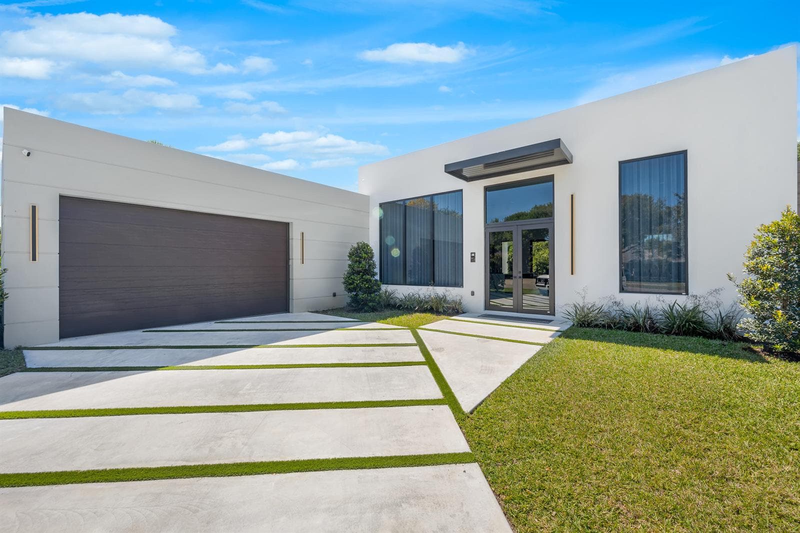 1000 SW 93rd Avenue, Plantation FL 33324 - Plantation, FL - Photo 1