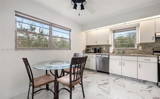 1501 Cayman Way # A4, Coconut Creek FL 33066 - Coconut Creek, FL - Photo 3