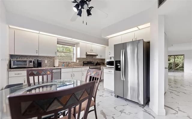 1501 Cayman Way # A4, Coconut Creek FL 33066 - Coconut Creek, FL - Photo 4