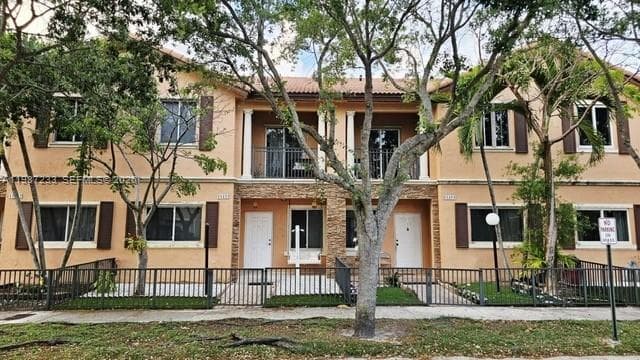 11275 SW 231st Ln, Miami FL 33170