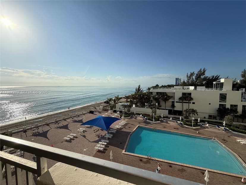3180 S Ocean Dr # 509, Hallandale Beach FL 33009