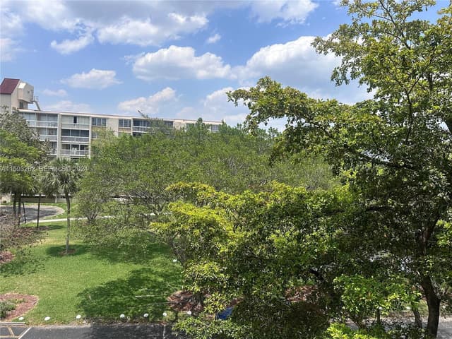 7021 Environ Boulevard # 317, Lauderhill FL 33319 - Lauderhill, FL - Photo 4