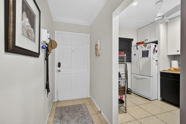 202 Oxford 200, West Palm Beach FL 33417 - West Palm Beach, FL - Photo 4